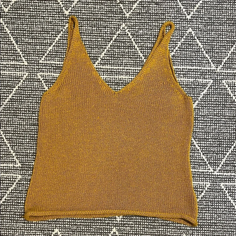 H&M Golden Knit tank top - Picture 2 of 3
